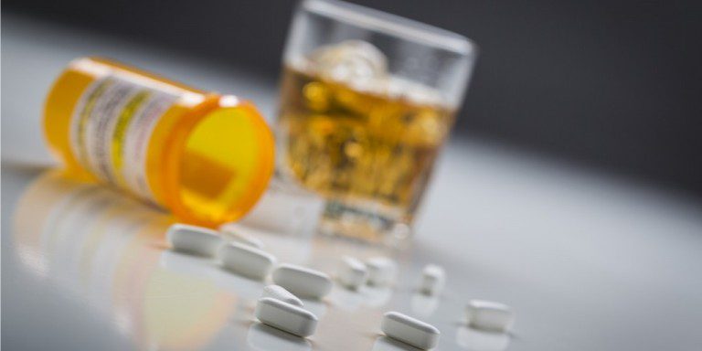 Ambien and Alcohol: A Dangerous Combination Ambien and Alcohol: A Dangerous Combination