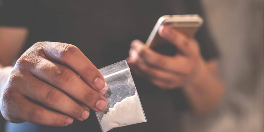 What Causes Coke Nose? What Causes Coke Nose?