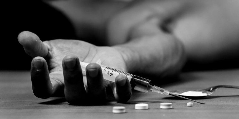 Heroin Overdose: Early Signs and Treatment Options Heroin Overdose: Early Signs and Treatment Options